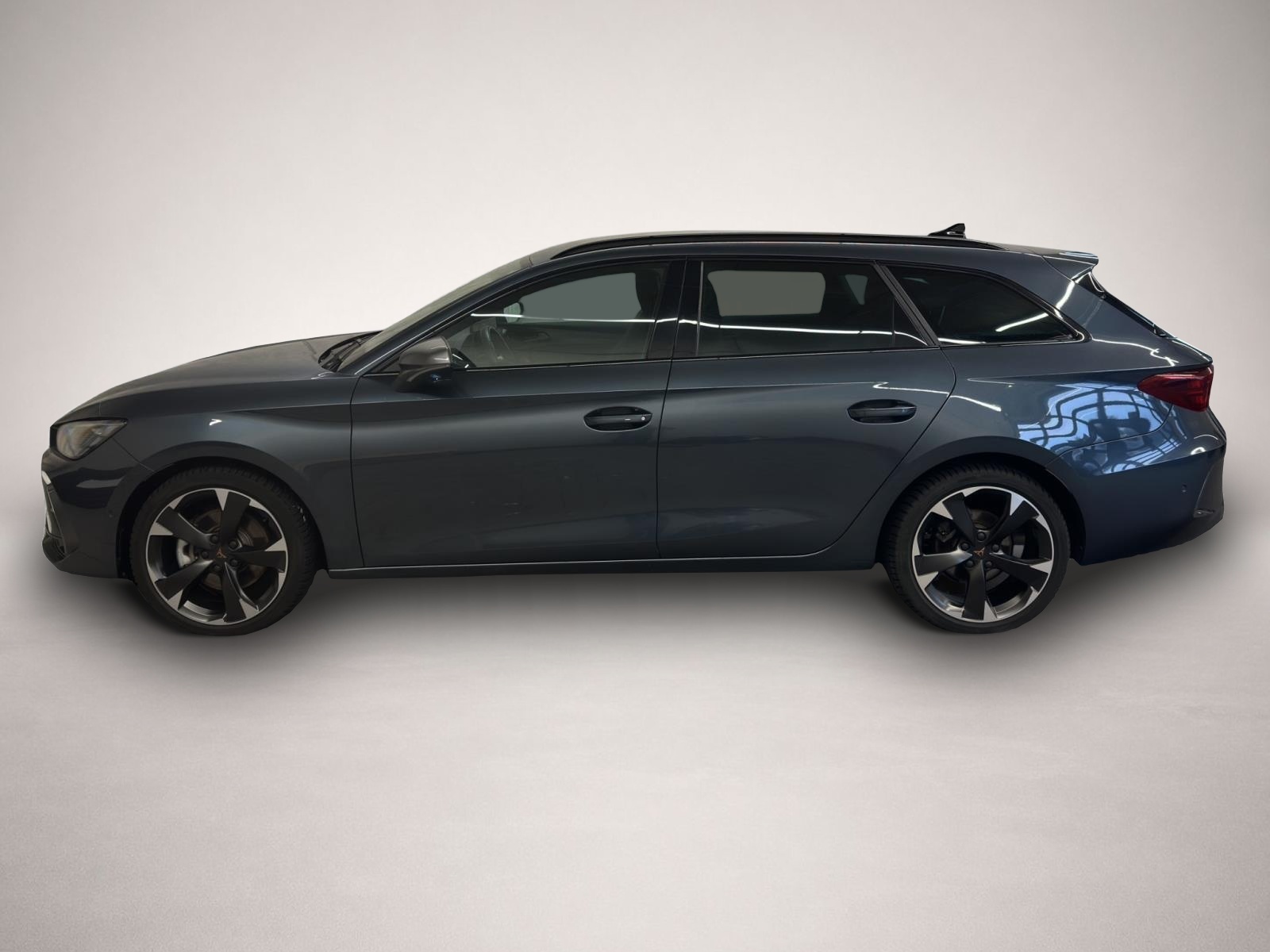 Bild 3 Cupra Leon SP 2.0 TDI DSG AB284EUR AHK NAVI REAR VIEW