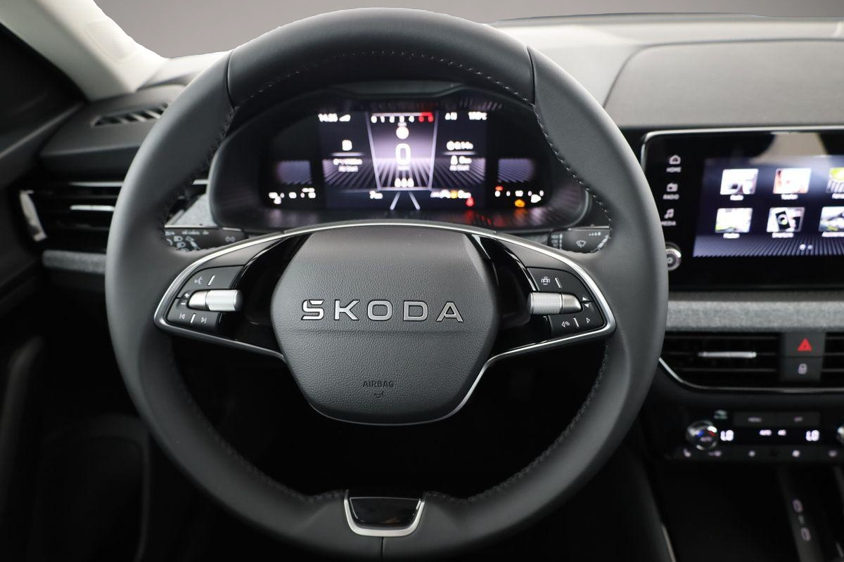 Skoda Kamiq Kamiq 1.5 TSI Selection, AHK, LED, Kamera, Ladeb - Thumbnail 6