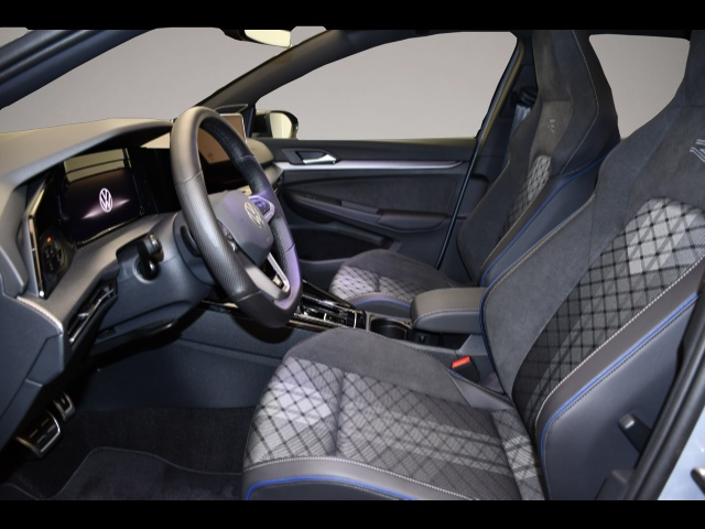 Bild 3 Volkswagen Golf 8 VIII Variant 2.0 TDI DSG R-Line Matrix/St