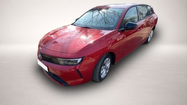 Fotografie des Opel Astra Sports Tourer 1.2 Turbo 110 ch BVM6 Editi.