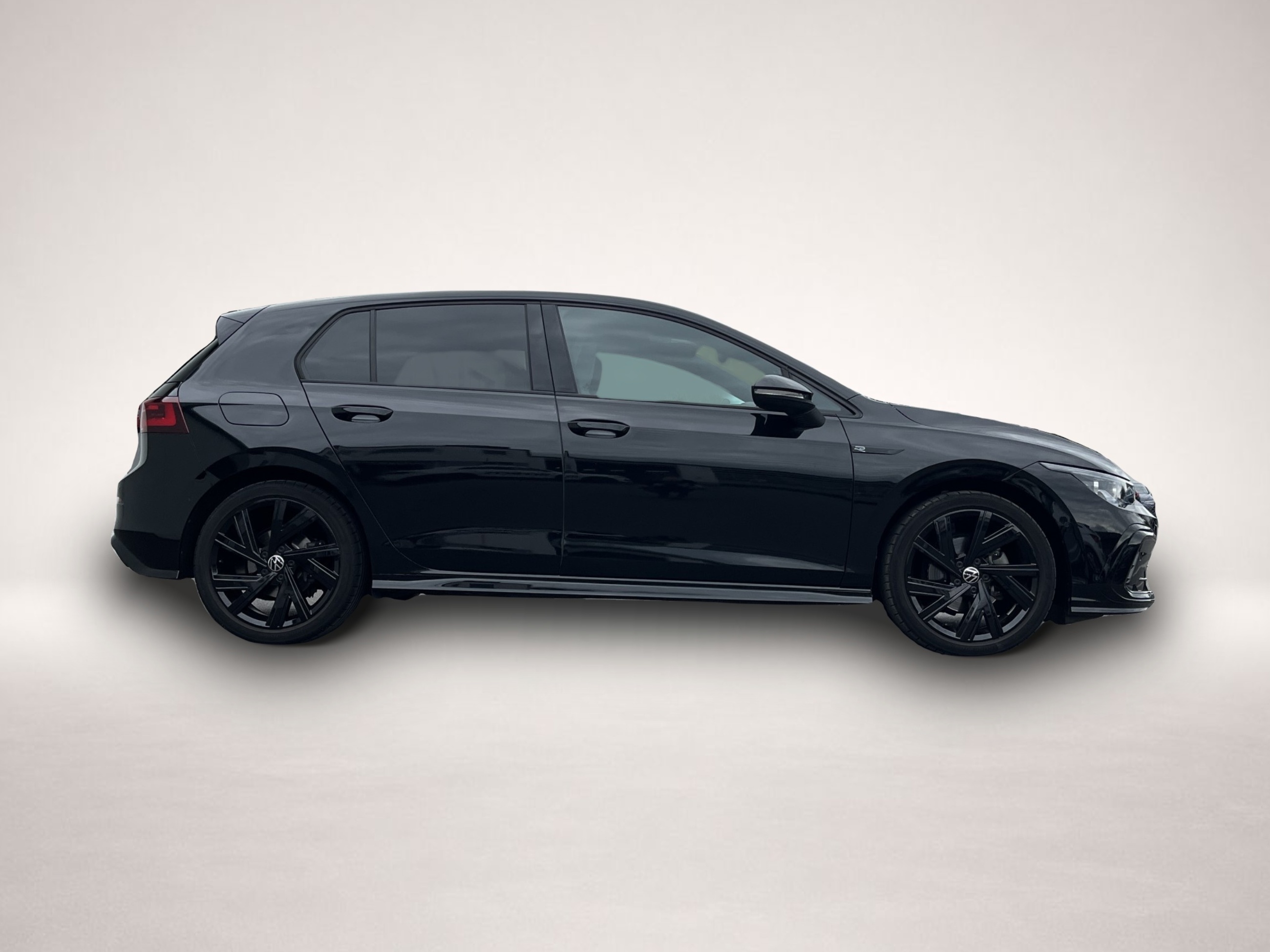 Bild 4 Volkswagen Golf 1.5 TSI DSG R-Line Blackline Style 175¤ m.2