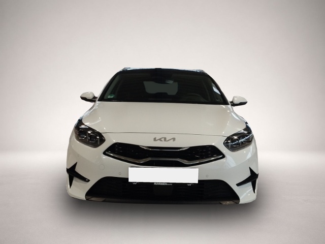 Bild 6 Kia cee'd / Ceed Cee'd_sw 1.5T-GDI DCT7 PLATINUM GD Navi Klimaaut