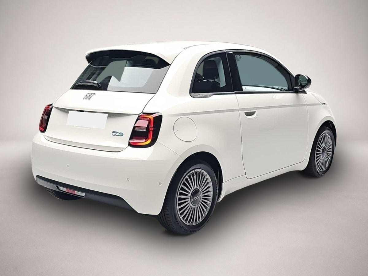 Fotografie 2 des Fiat 500 ELEKTRO 42 KWH ICON MJ26 KOMFORT-PAKET
