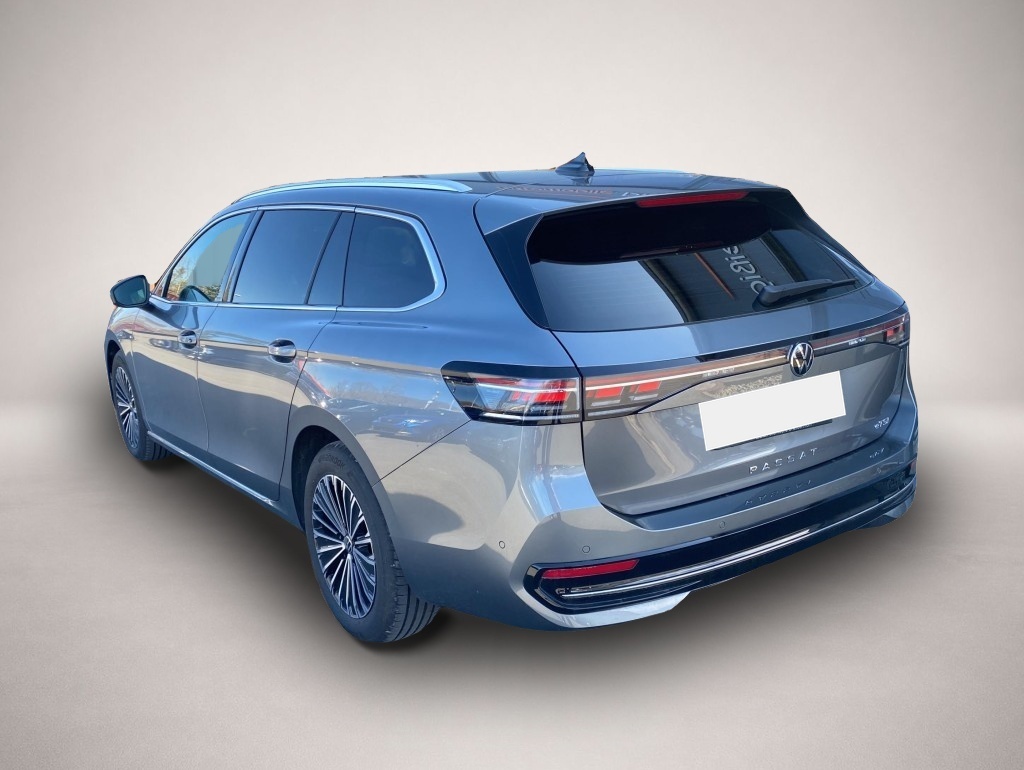 Fotografie 7 des Volkswagen Passat Variant 1.5 eTSI mHEV DSG Elegance*SideAs