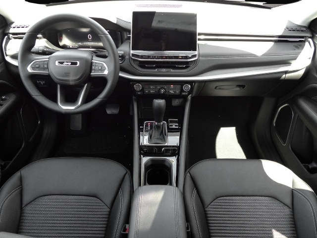 Bild 5 Jeep Compass Limited Mild-Hybrid Premium Park-Komfort