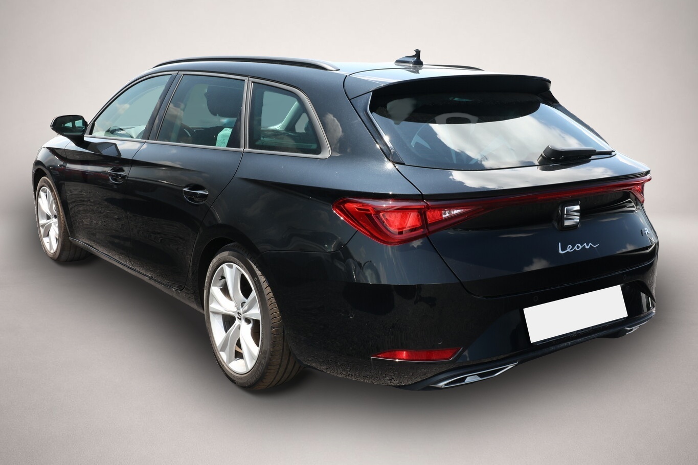 Bild 4 Seat Leon Sportstourer 1.5 TSI 150 FR VollLED ACC SHZ