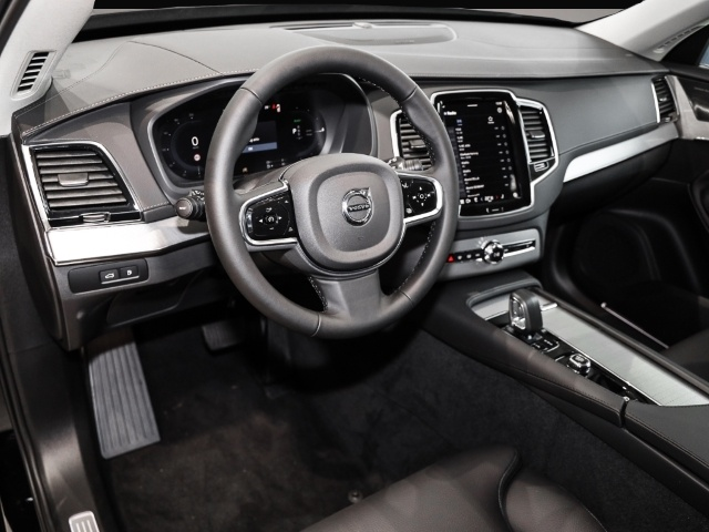 Bild 3 Volvo XC90 T8 AWD Plug-in Hybrid Plus Dark 7-Sitzer Li
