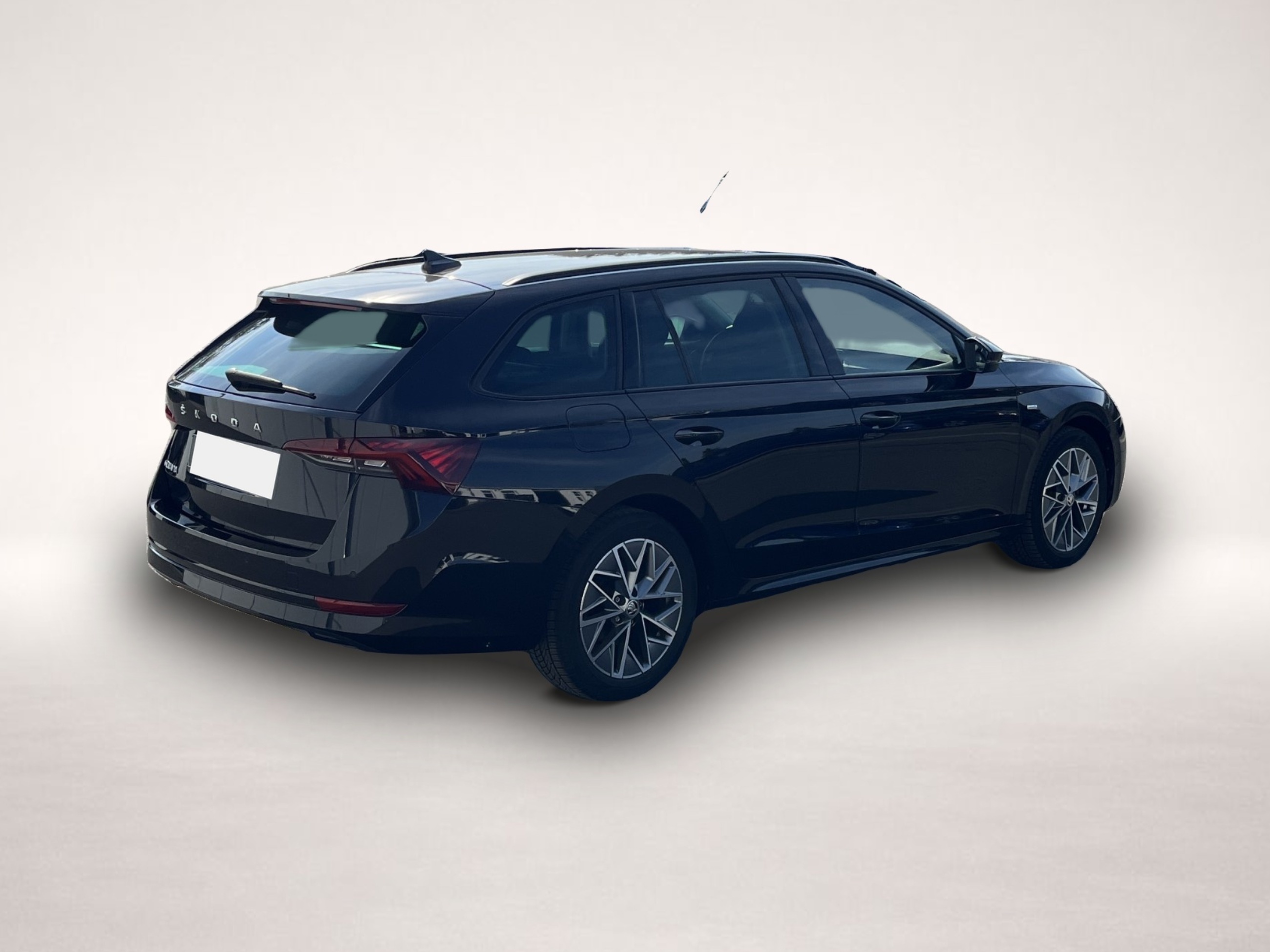Bild 5 Skoda Octavia Combi 2.0 TDI DSG Blackline Navi ACC LR-
