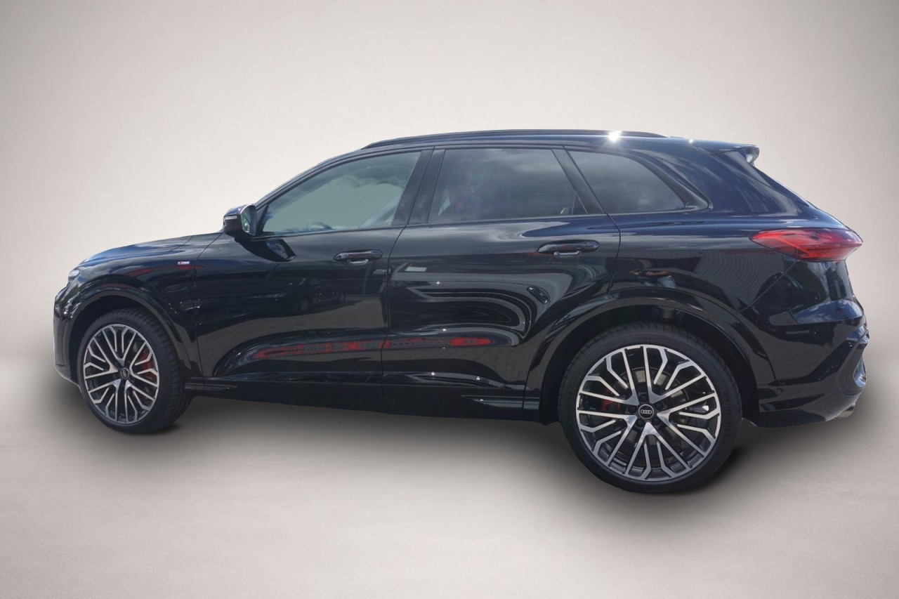 Fotografie 4 des Audi Q5 S line 40 TDI quattro Luftfederung ACC Pano S