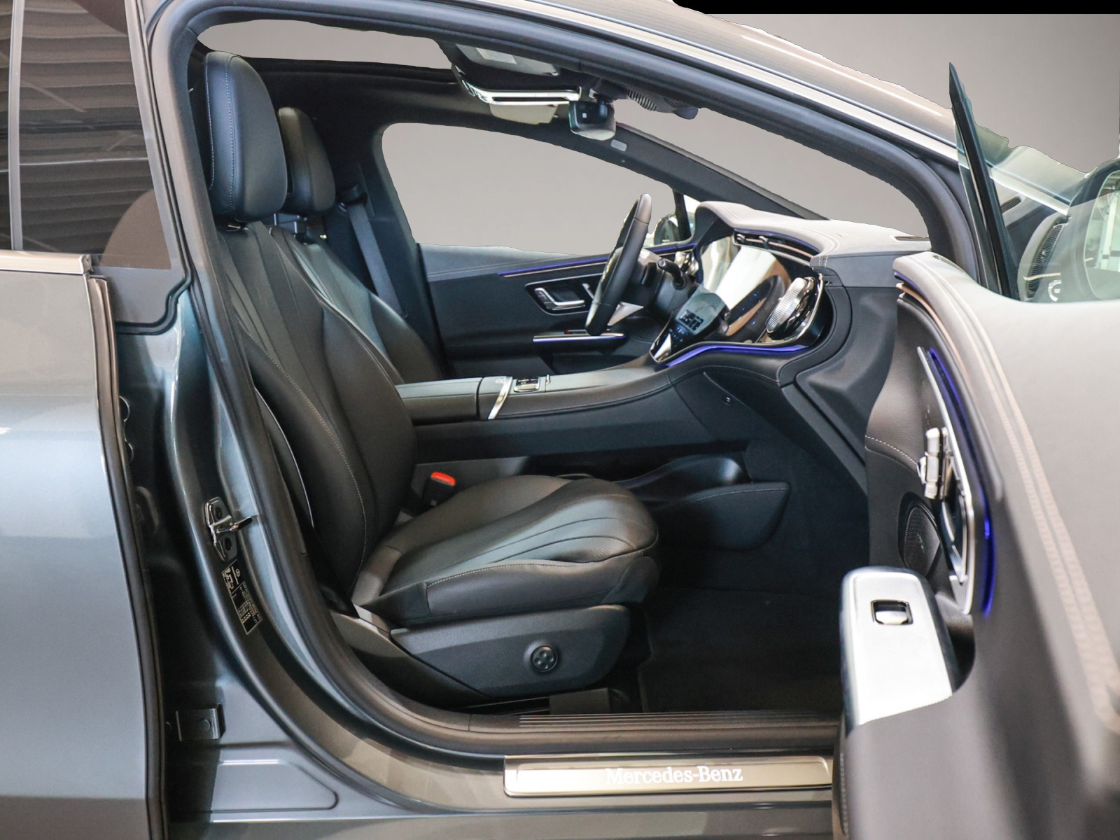 Bild 2 Mercedes-Benz EQE 300
