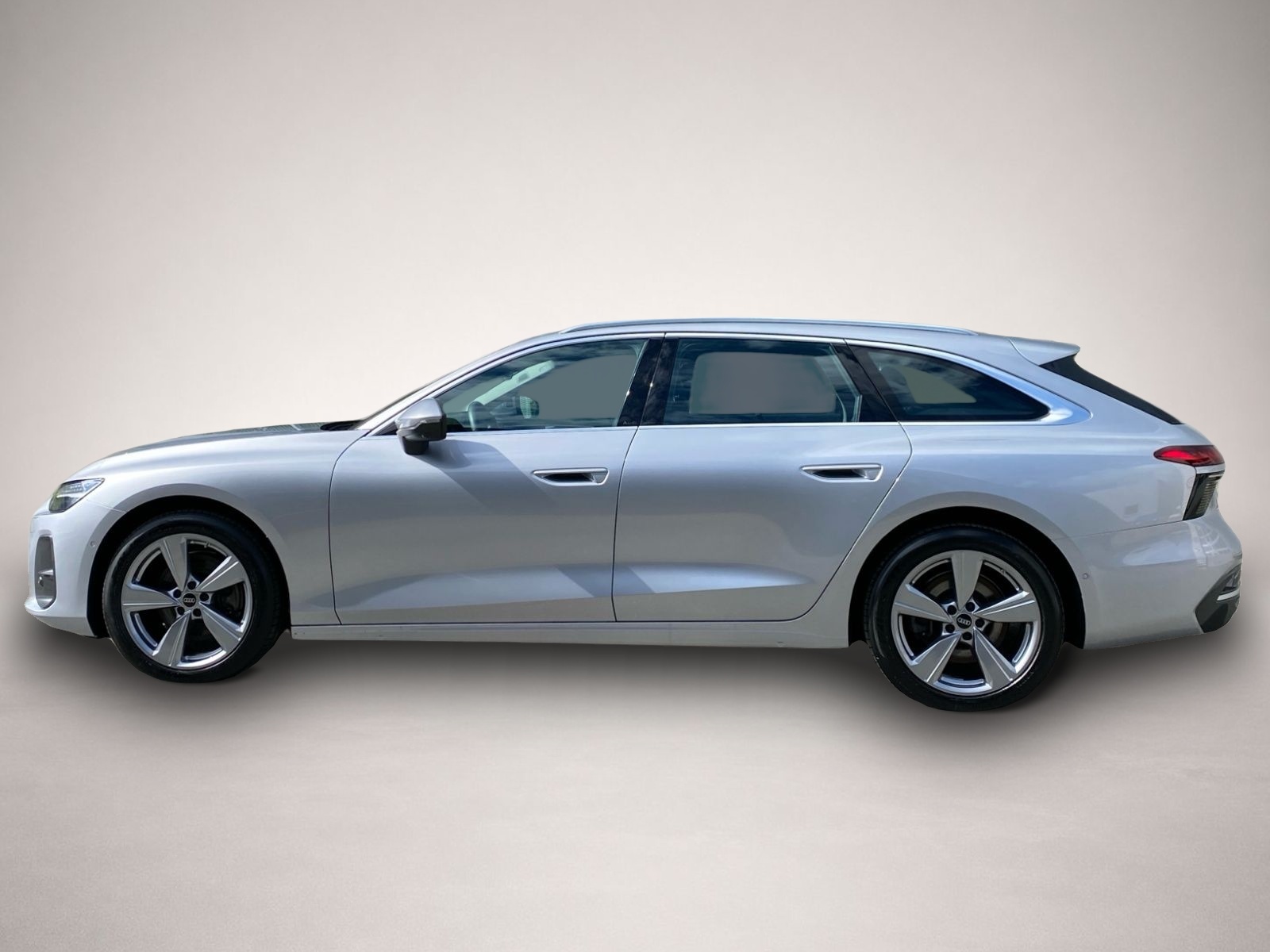 Fotografie 2 des Audi A6 Avant TFSI S-Tronic Design*Head_up*Matrix