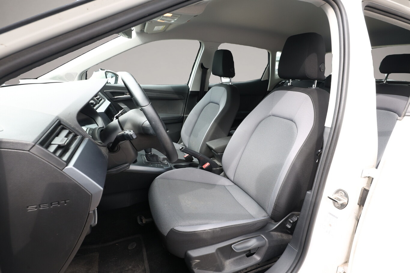Fotografie 5 des Seat Arona 1.0 TSI 110 DSG Style LED FullLi SHZ Temp