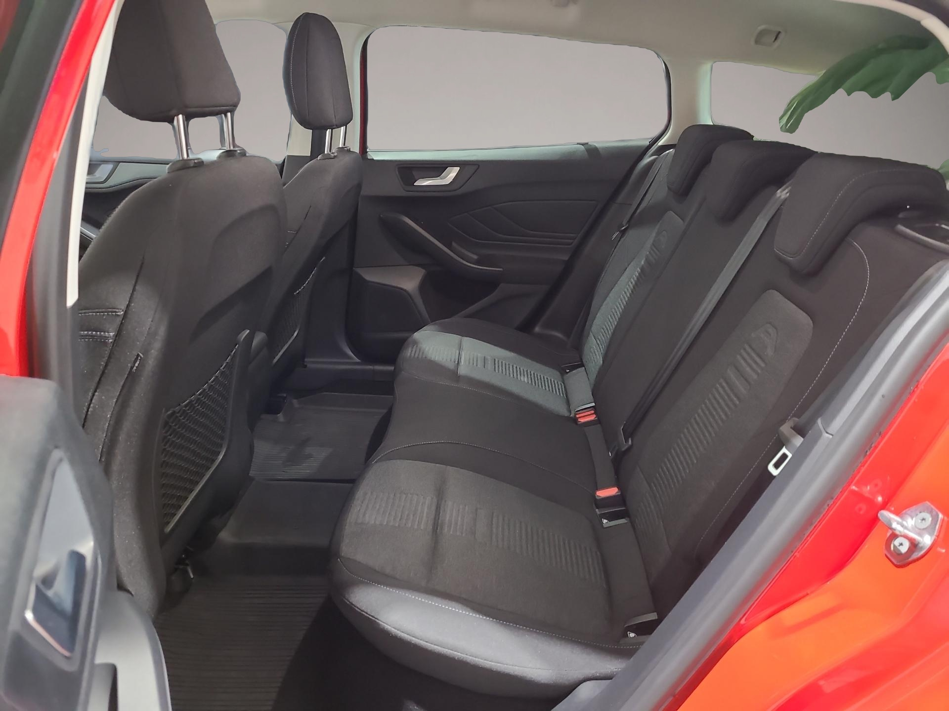 Bild 6 Ford Focus Active LED Kamera PDC h. Navi Keyless Temp
