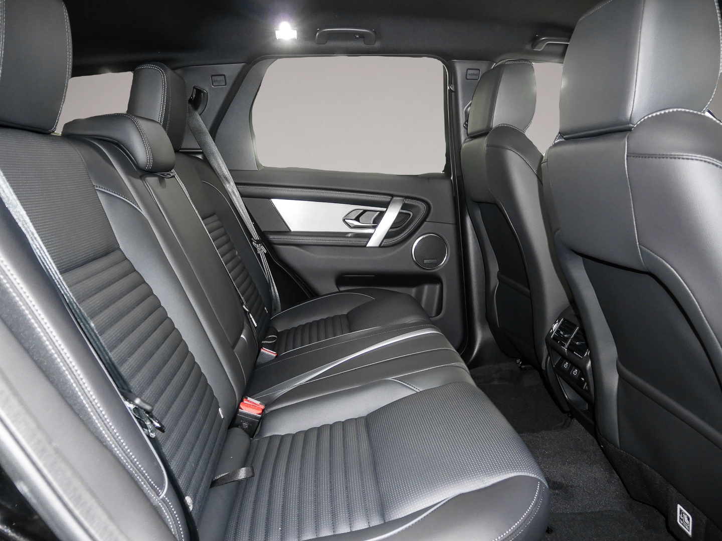 Bild 4 Land Rover Discovery Sport Hybrid Dynamic SE AWD P300e Lede