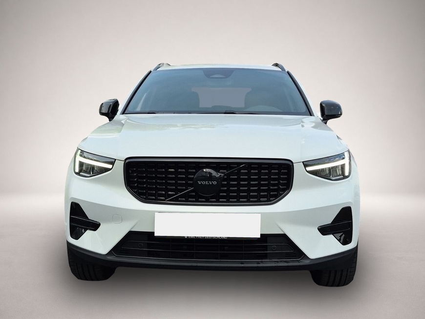 Bild 3 Volvo XC40 B3 B DKG Plus Black Edition