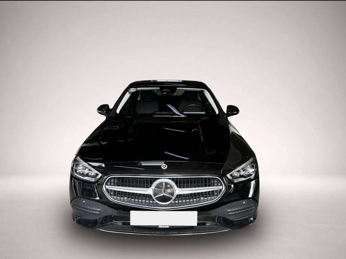 Fotografie 2 des Mercedes-Benz C 200 Avantgarde LED Distr+ MBUX Burmester