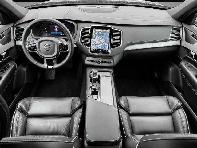 Bild 5 Volvo XC90 R Design AWD AD StandHZG AHK Navi Digitales