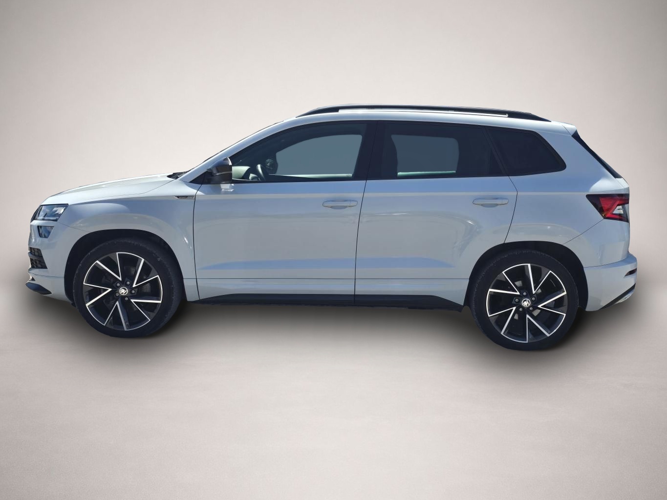 Fotografie 1 des Skoda Karoq 2.0 TSI DSG 4x4 SPORTLINE EL.HECK+19"+SMAR