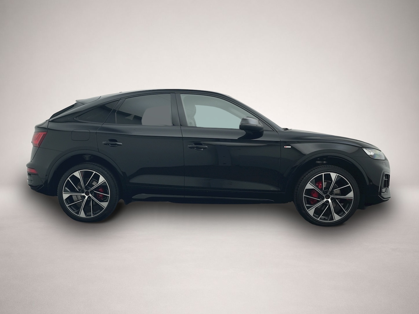 Fotografie des Audi Q5 Sportback 40 TDI tiptronic qu. 2x s-line AHK
