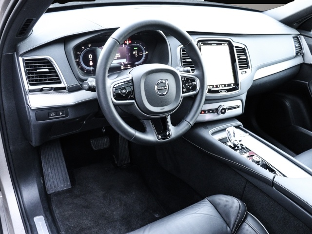 Fotografie 3 des Volvo XC90 Plus Bright Recharge Plug-In Hybrid AWD T8