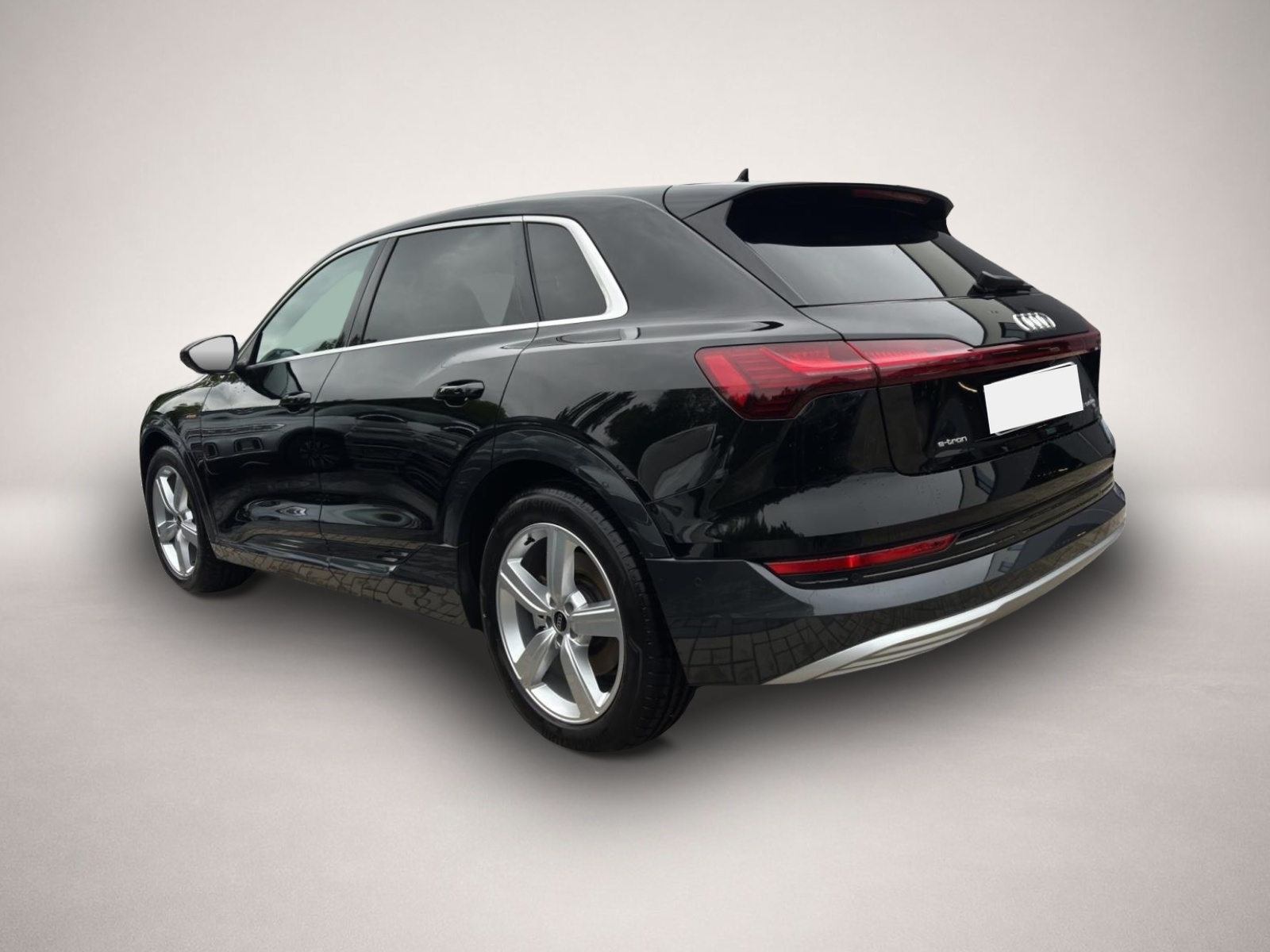 Bild 3 Audi quattro e-tron 55 quattro advanced PANO AHK MATRIX-LED H