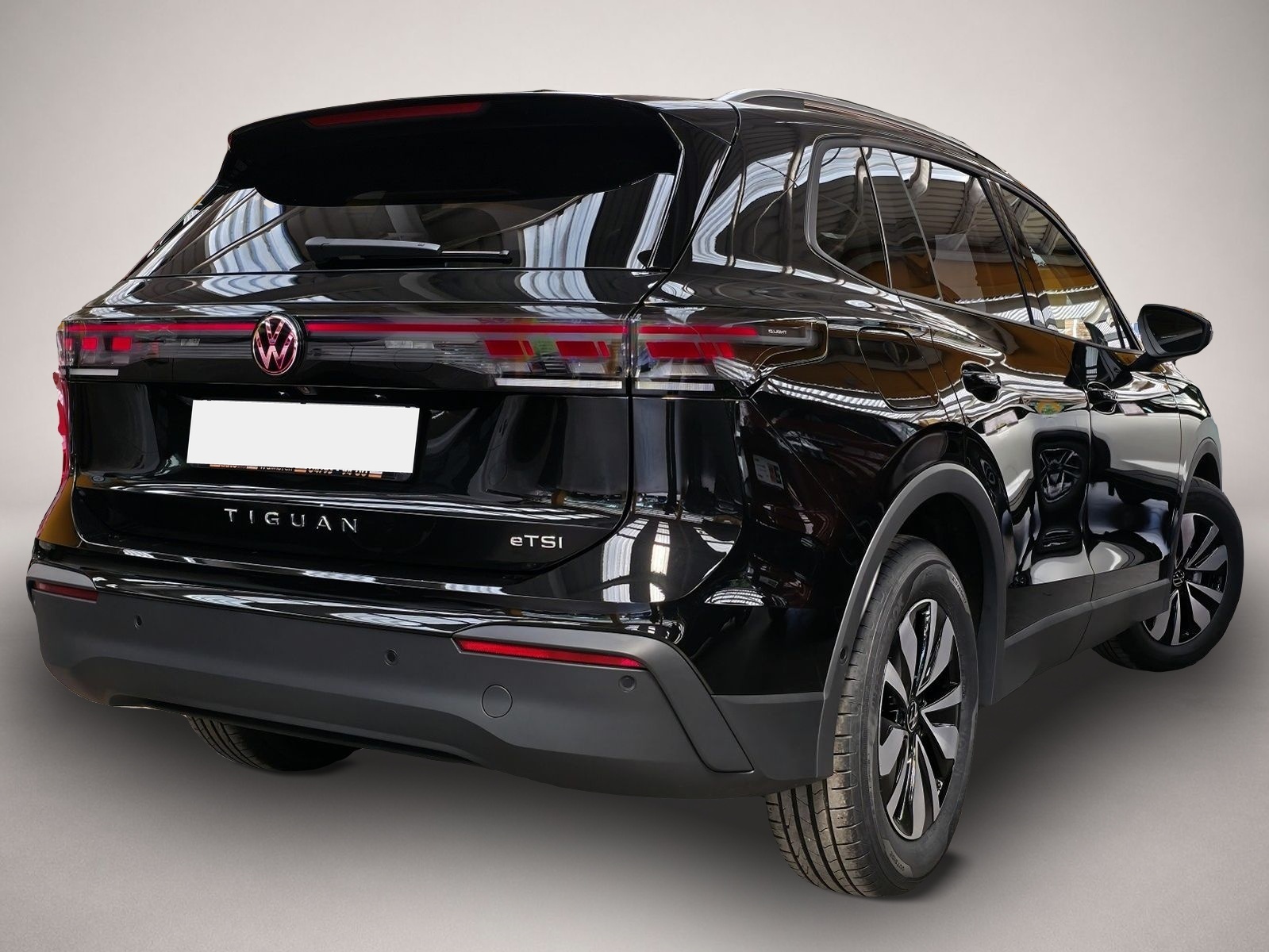 Bild 3 Volkswagen Tiguan 1,5 eTSI el.Heckkl. 360°Kamera Sicherheit