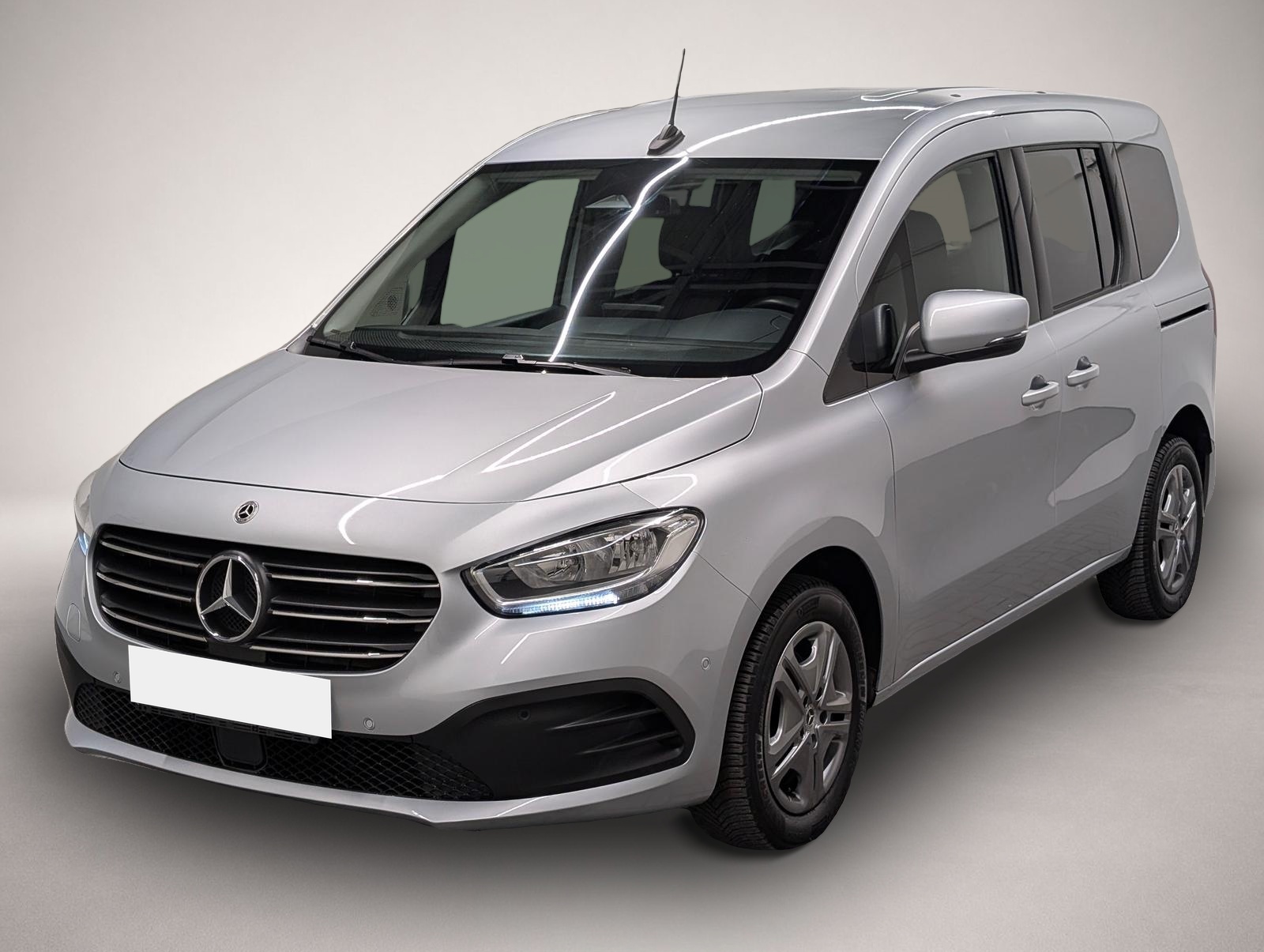 Fotografie 1 des Mercedes-Benz A 180 T 180 Style Navi/Kam/SHZ/Tempomat/PDC