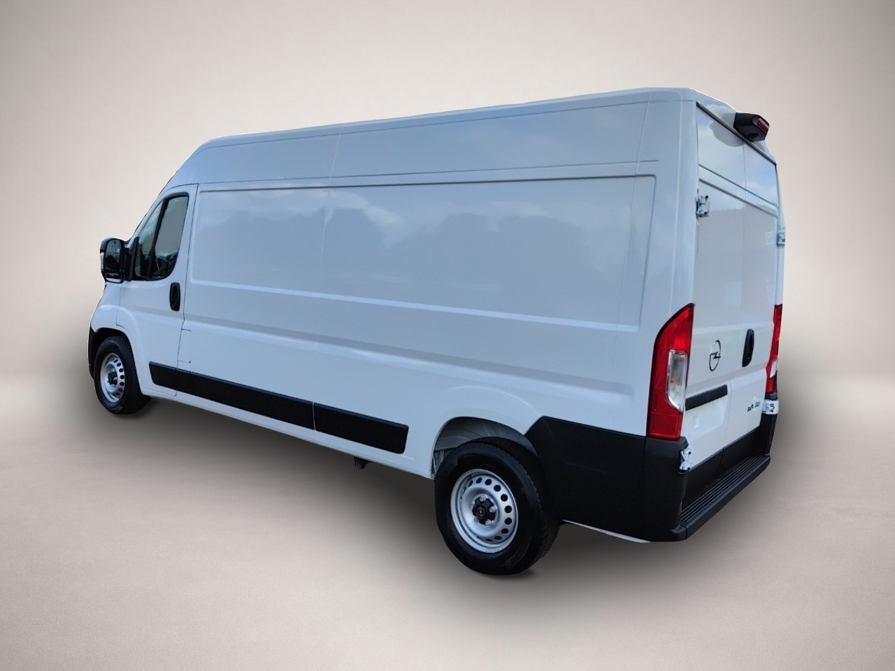 Fotografie 4 des Opel Movano Cargo L3H2 BlueHDI 140 PS AT8 + Techno +
