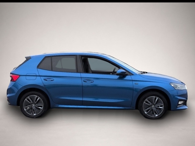 Fotografie des Skoda Fabia TOUR 1.0*Voll-LED R-Kam digCockp Tempo SHZ