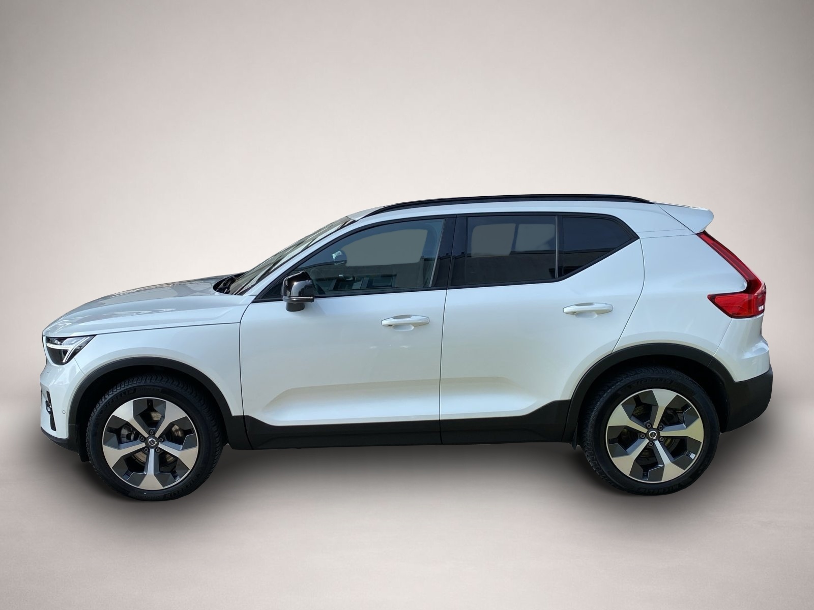 Bild 2 Volvo XC40 B4 Ultimate Dark ACC*LED*Navi*SHZ*360*