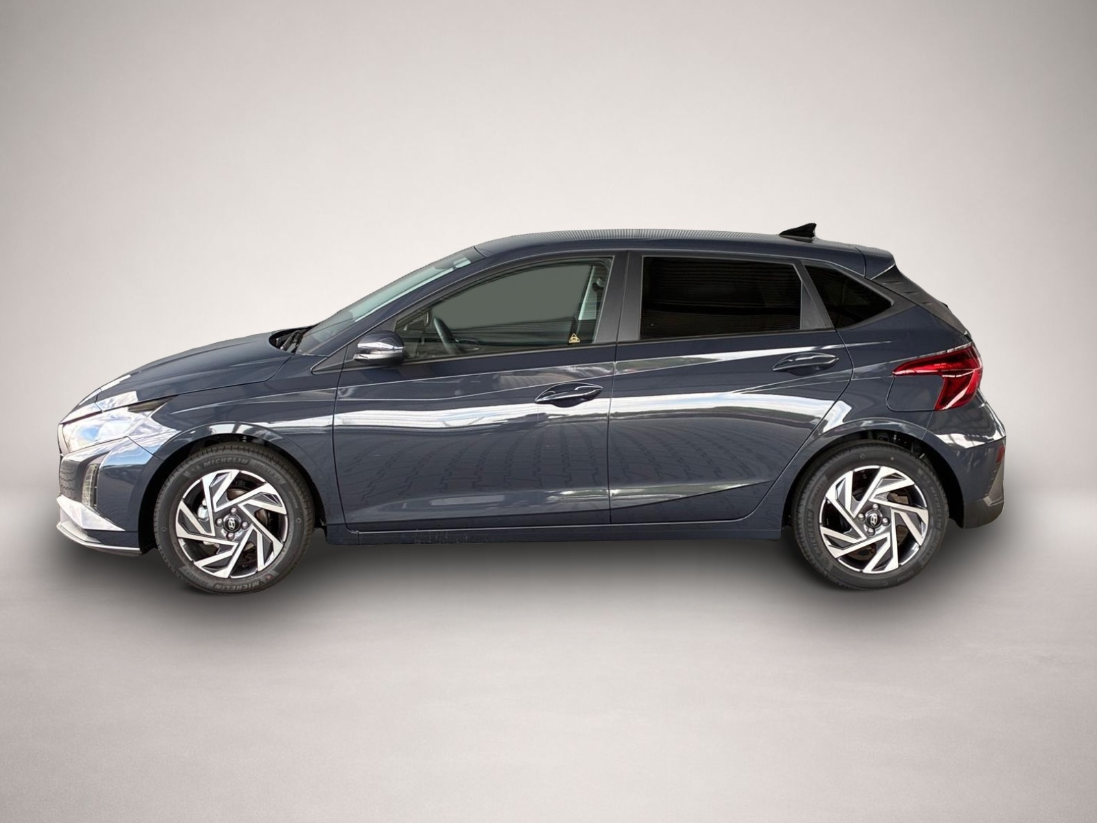 Fotografie 2 des Hyundai i20 Pure 1.2 MPI / Navi / PDC Hinten + Kamera /