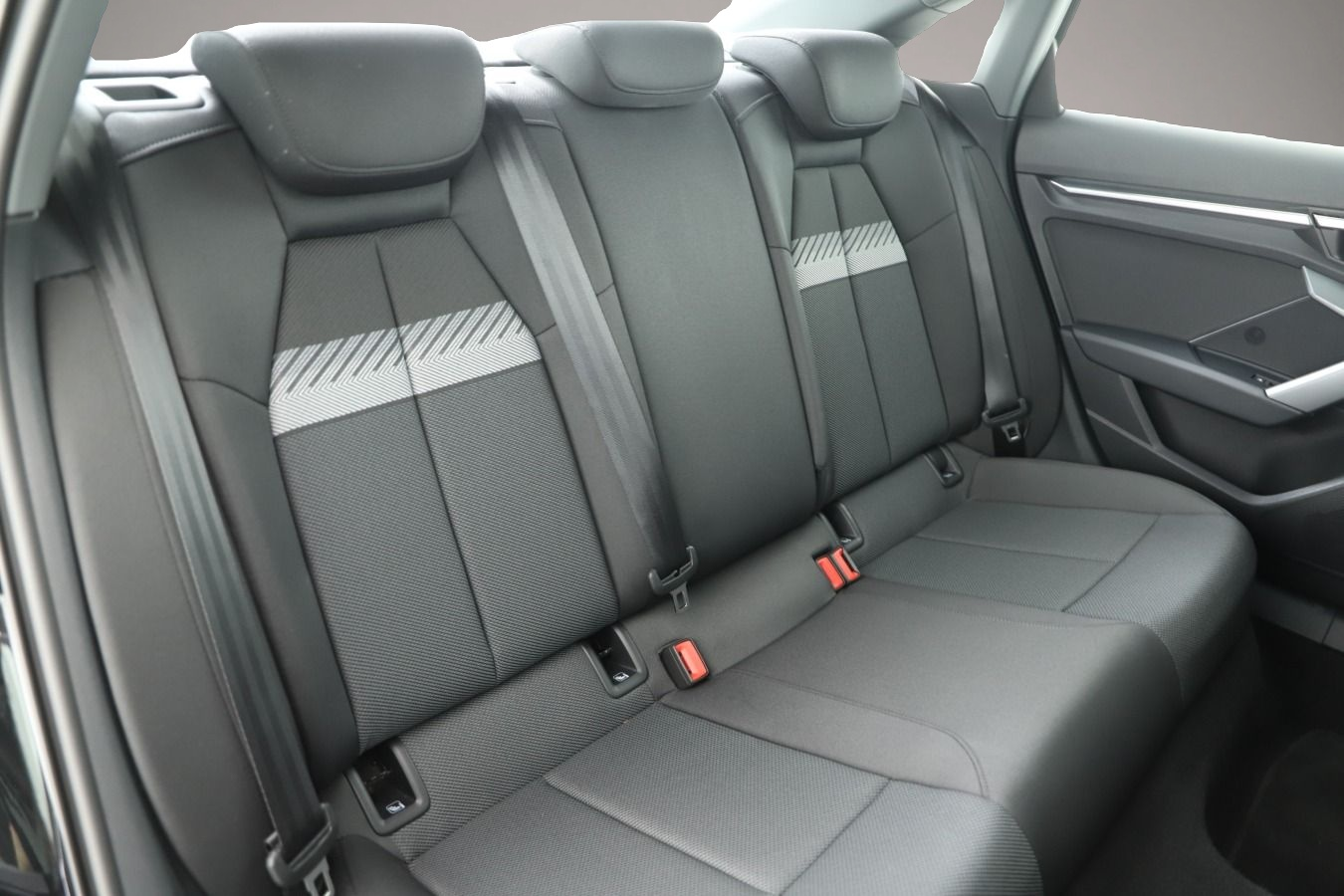 Bild 5 Audi A3 Limousine 30 TFSI S tronic S line ACC/Kamera/