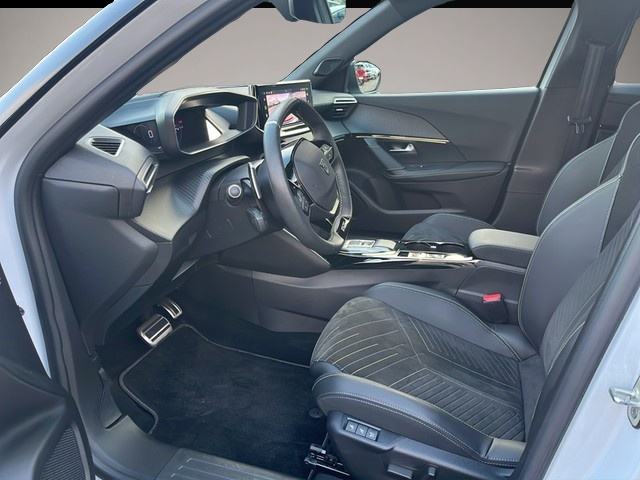 Bild 7 Peugeot 2008 GT ALLWETTER NAVI PDC KAMERA SHZ ACC KLIMAA