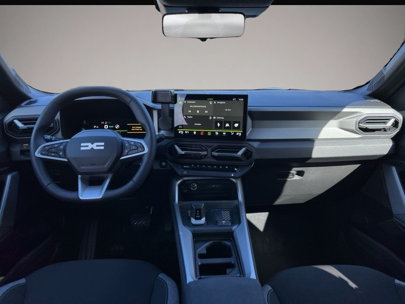 Fotografie des Dacia Bigster Hybrid 155 Journey Winter-Plus-Paket