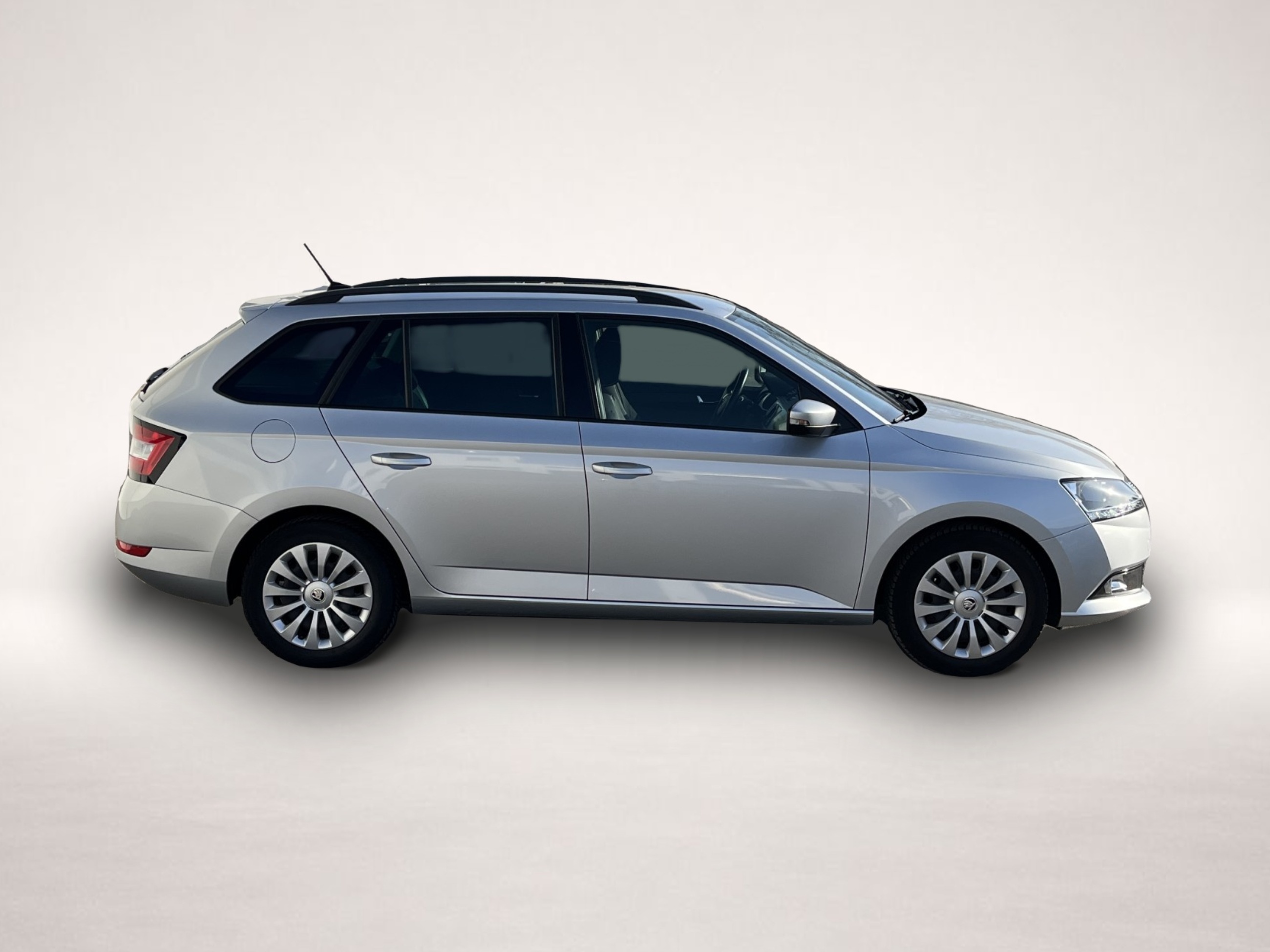 Bild 4 Skoda Fabia Combi 1.0 TSI Ambition 104¤ m.20% Anz. PDC