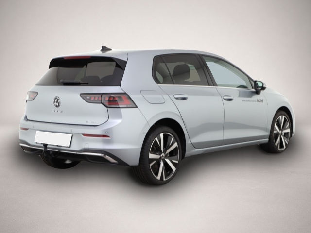 Fotografie 2 des Volkswagen Golf 8 VIII 1.5 TSI eHybrid DSG Style IQ.Light H
