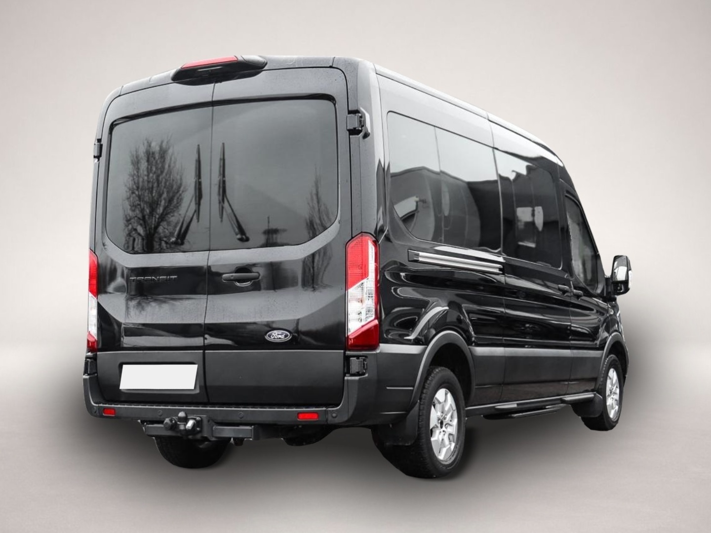 Bild 2 Ford Transit Bus 410 L3 11 Sitze Limited AHK Navi 360