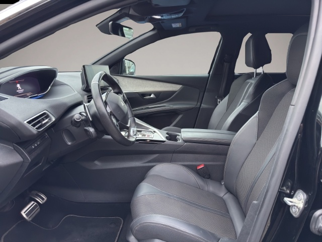 Fotografie des Peugeot 5008 GT 2.0 BlueHDi 7-Sitz+PANO+NAVI+CAM+LED+PDC