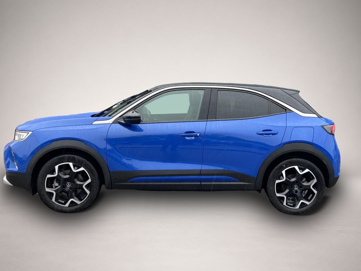 Fotografie des Opel Mokka-e ULTIMATE CCS+MATRIX-LED+3-PHASIG+18"+ACC