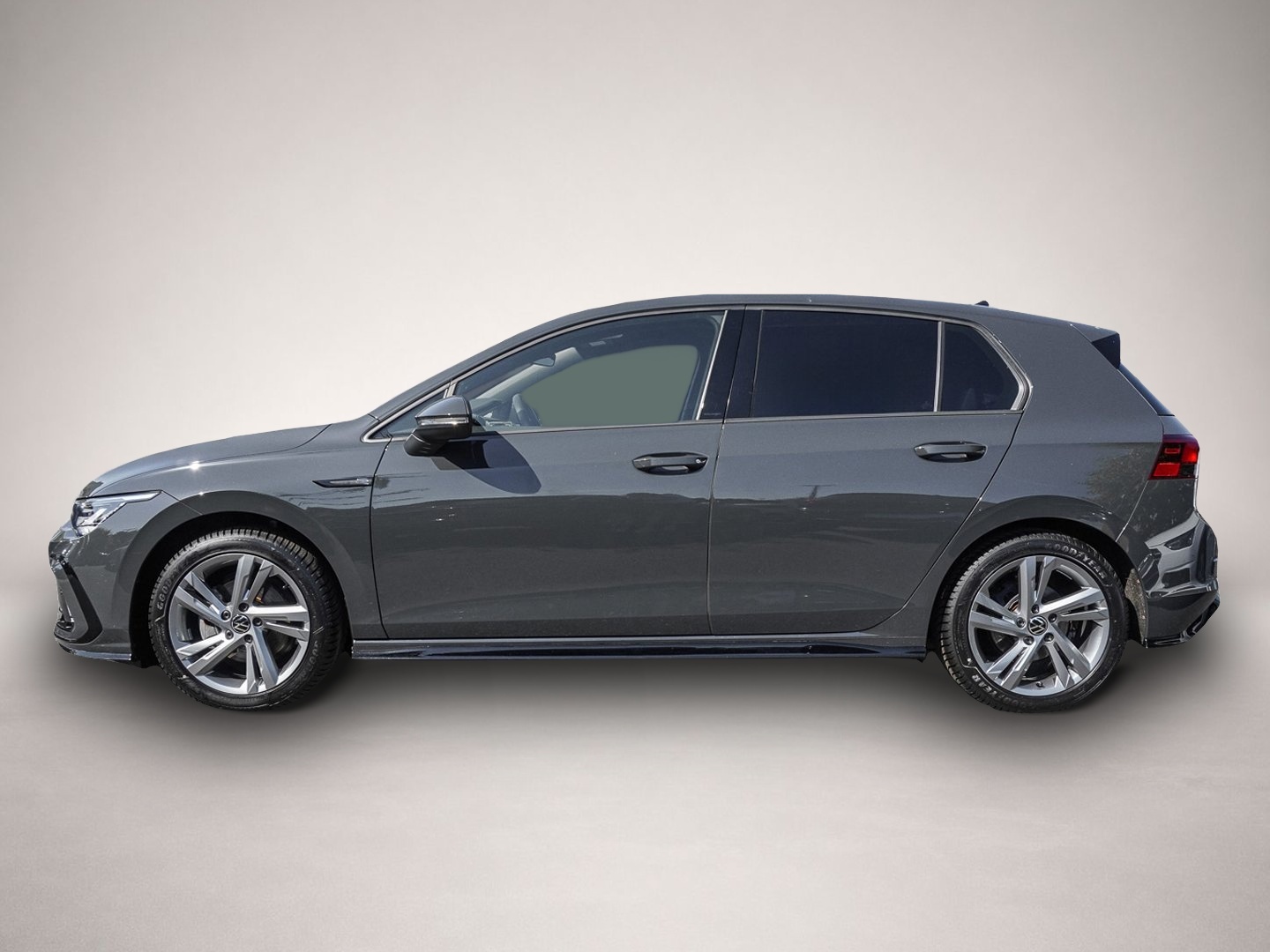 Bild 4 Volkswagen Golf 1.5 eTSI DSG R-Line PDC ALU SPORTFHW