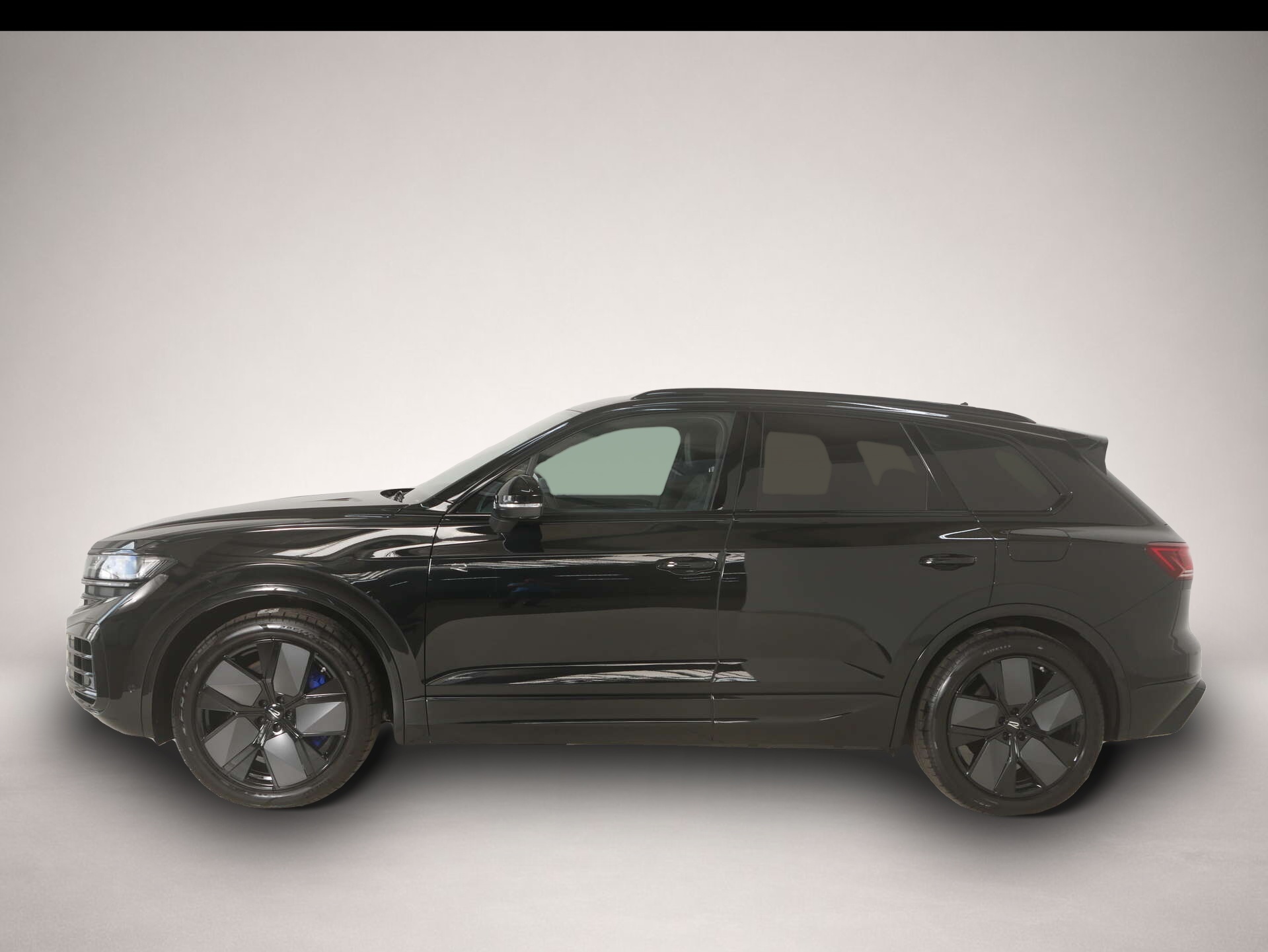 Fotografie 3 des Volkswagen Touareg 3.0 TSI V6 eHybrid 4Motion R