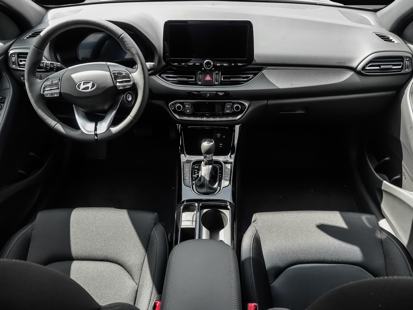 Bild 5 Hyundai i30 Advantage DCT Navi LED Apple CarPlay Android