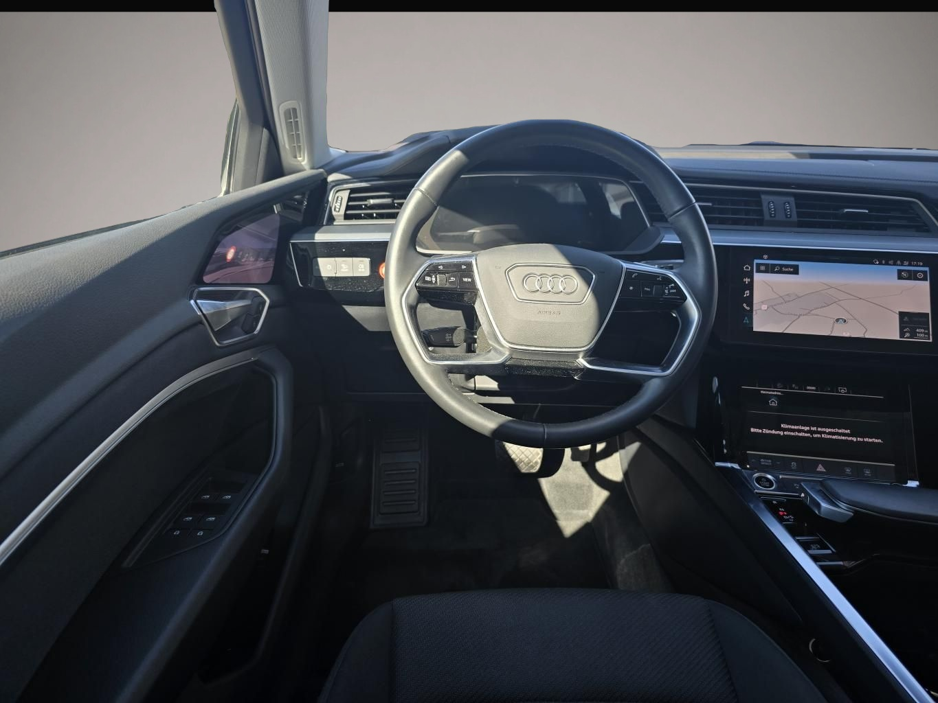 Bild 8 Audi e-tron 55 quattro VIRTUELLE-SPIEGEL+AHK+NAVI+VIR