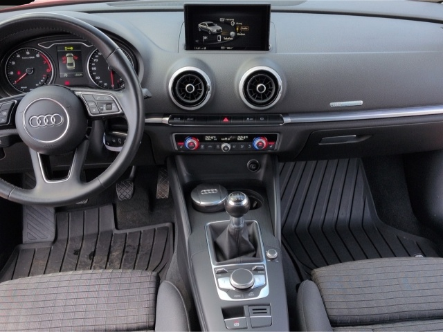 Bild 6 Audi A3 SPORT 35TFSI*AHK Bi-Xen Navi Temp SHZ PDC 17*
