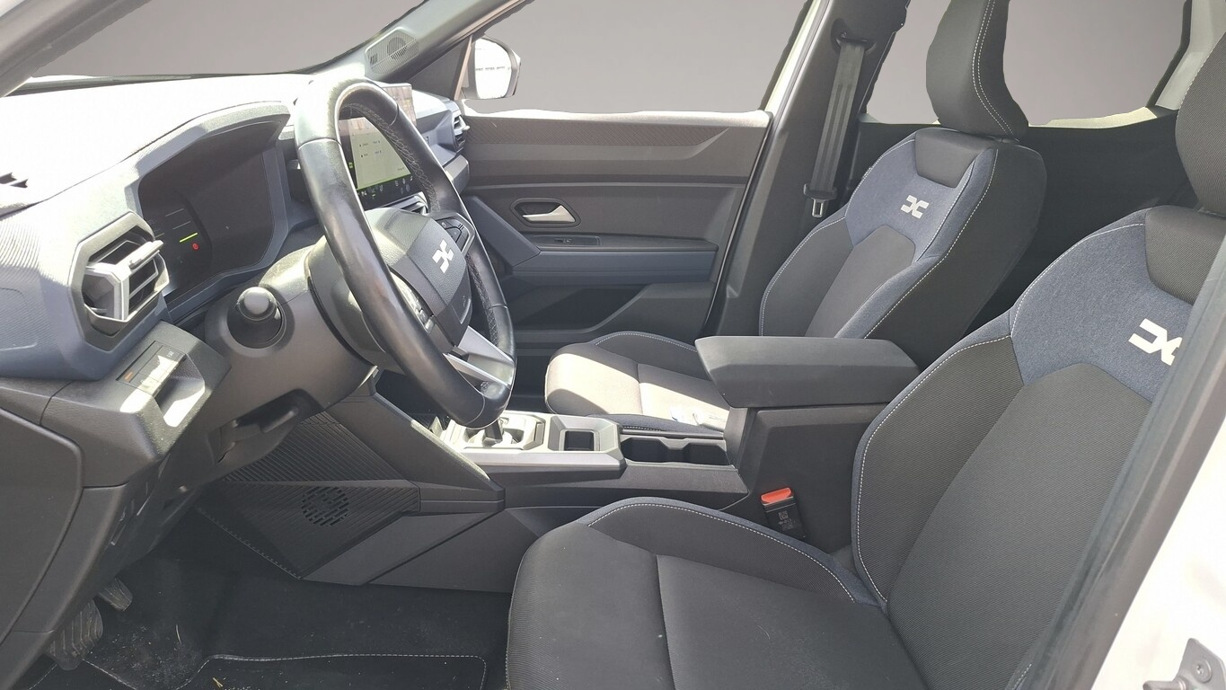 Fotografie 8 des Dacia Duster III 1.6 E-TECH Hybr. 140 Journey Nav