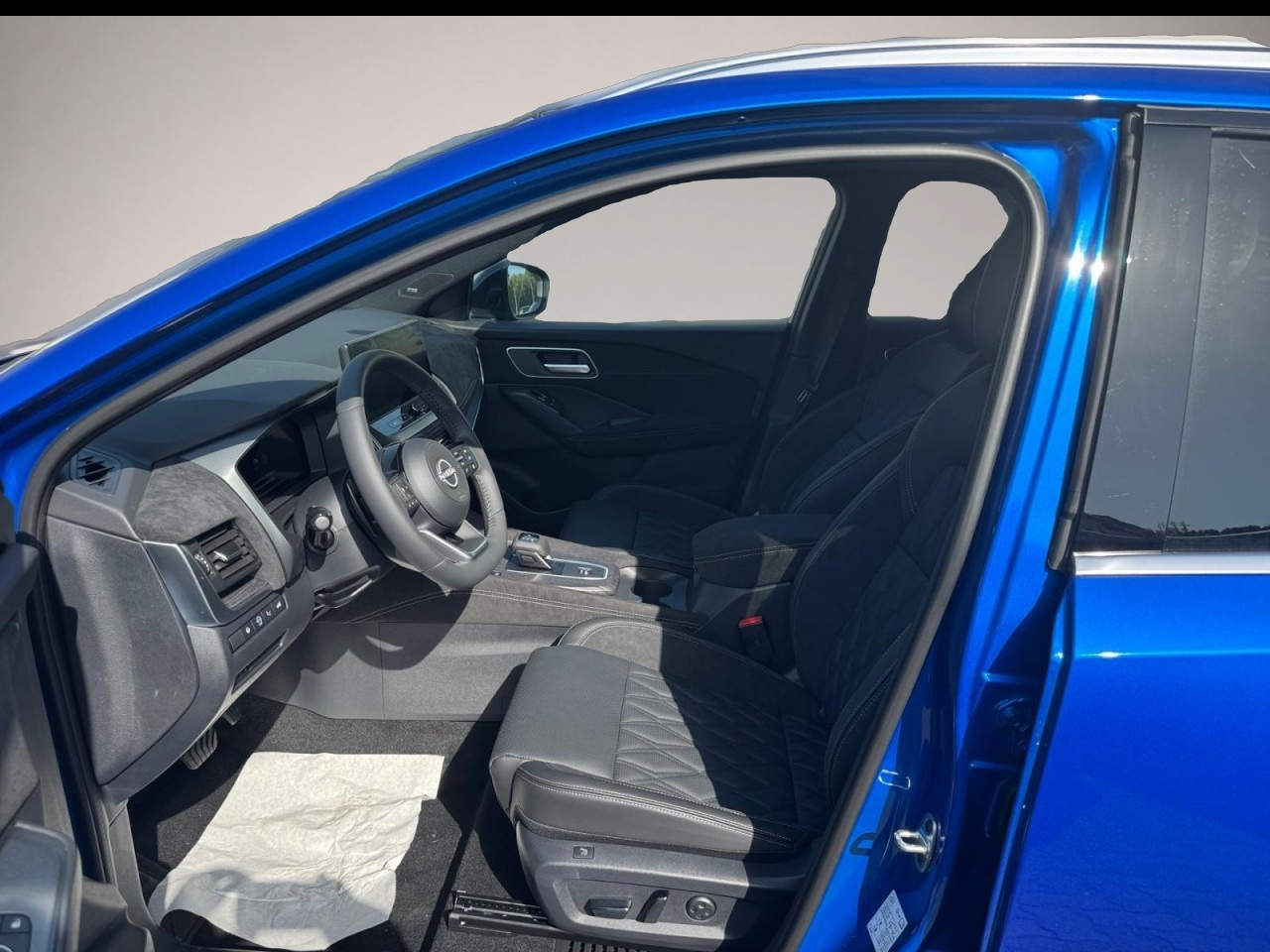Bild 5 Nissan Qashqai Xtronic M-Hyb Tekna+Pano Bose