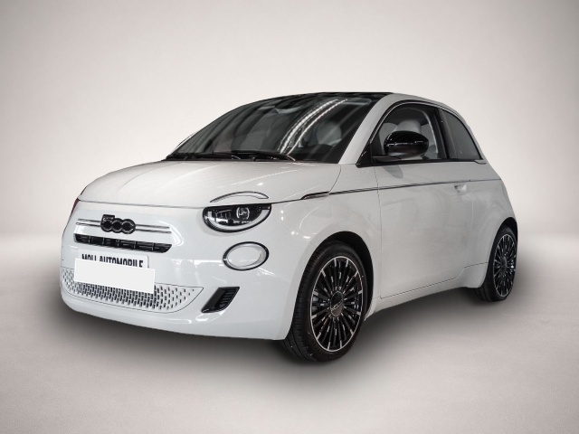 Fotografie Fiat 500 Hybrid 48 kW La Prima Navi LED Apple CarPlay
