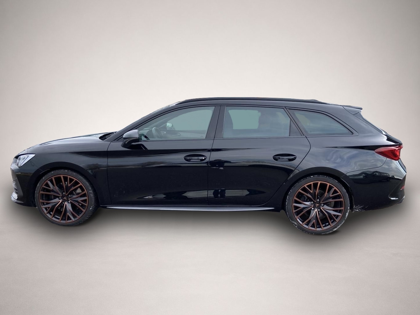 Bild 2 Cupra Leon ST 2.0 TSI DSG 4-DRIVE VZ EL.HECK+BEATS+PAN