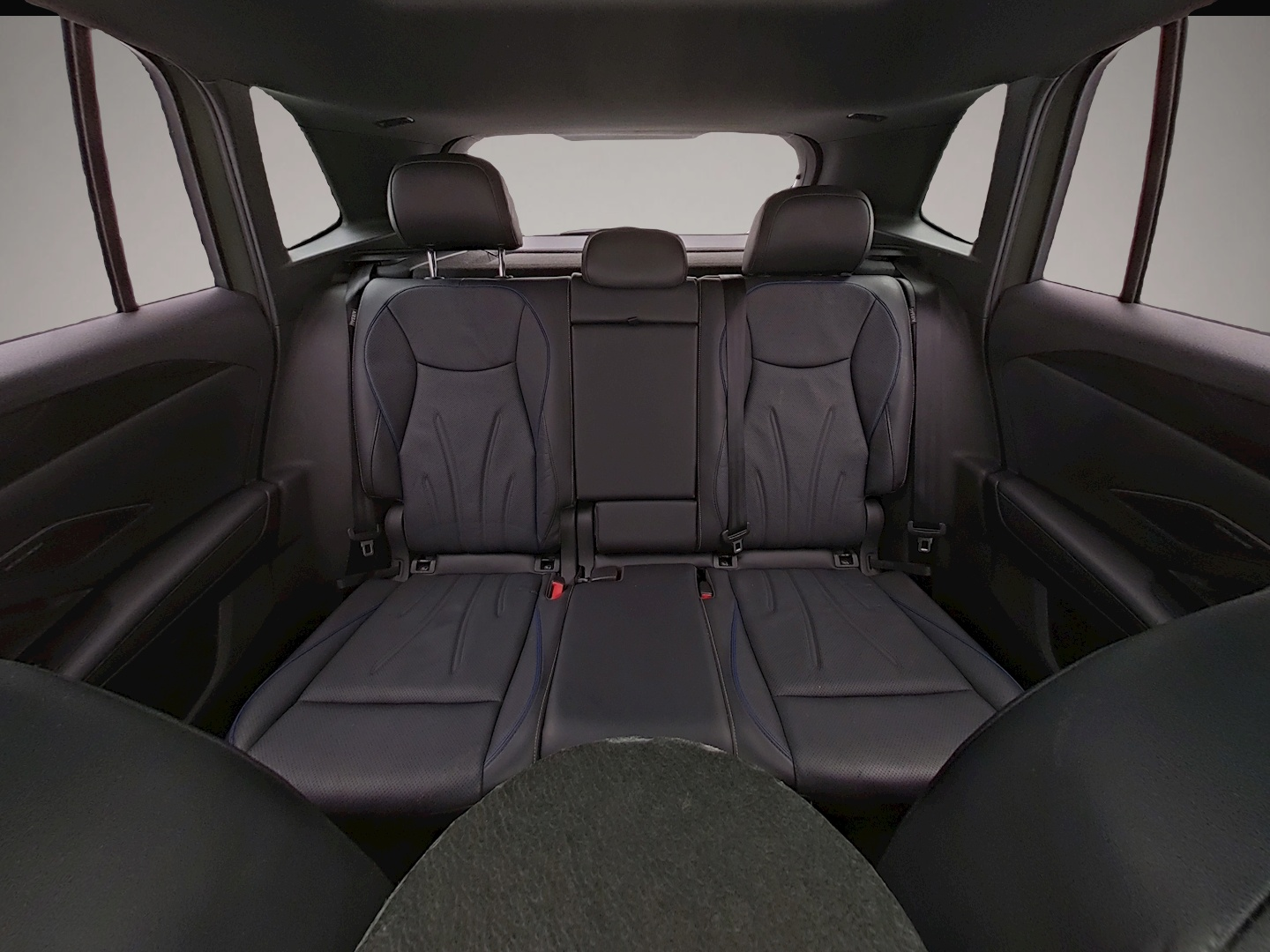 Bild 5 Volkswagen Tiguan 2.0 TSI DSG 4Mo. R.line BLACK-STYLE AHK P