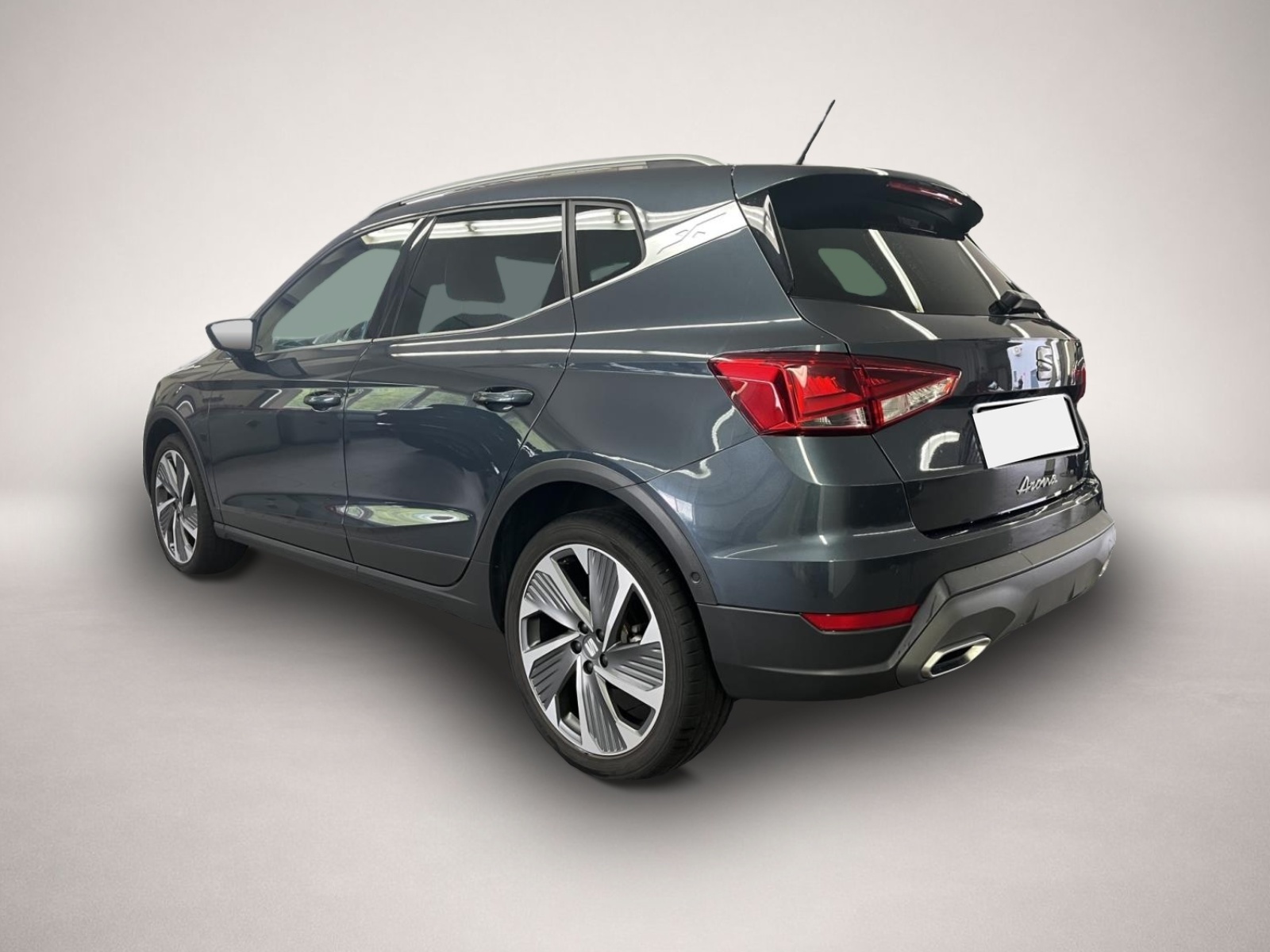 Bild 4 Seat Arona 1.5 TSI DSG FR ALCANTARA NAVI REAR VIEW SH